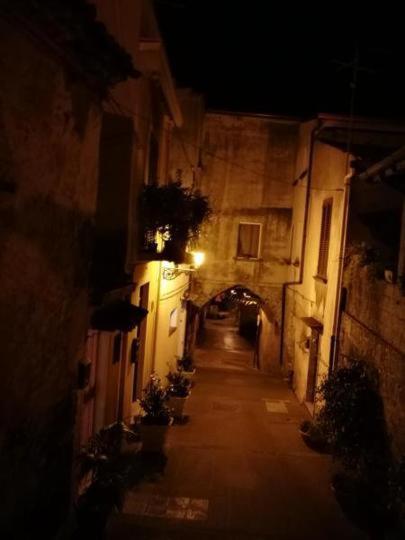 Appartamenti Centro Policastro Поликастро-Буссентино Экстерьер фото